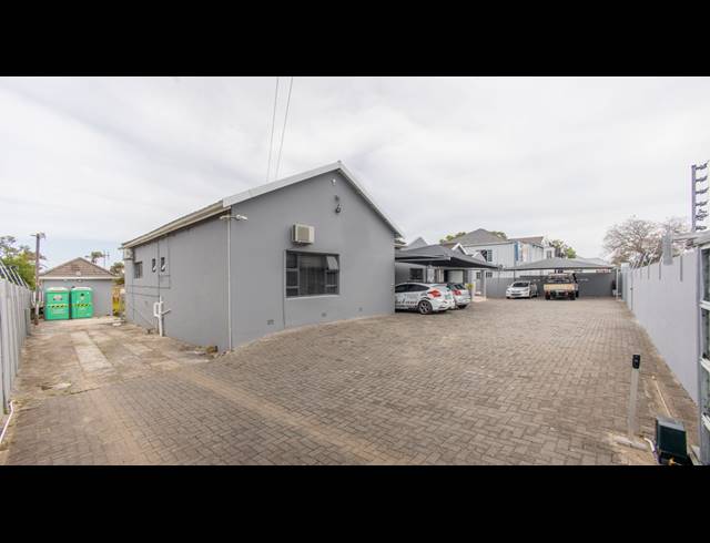 563M² OFFICE FOR SALE IN VINCENT